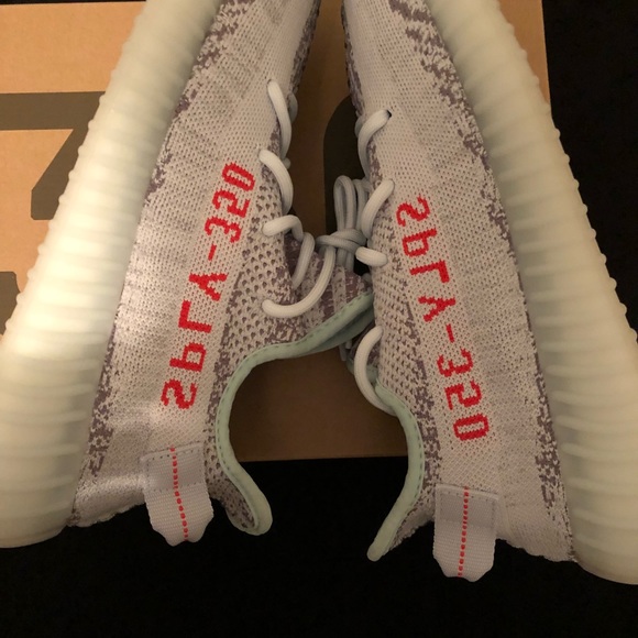 “Authentic” Men Adidas Originals Yeezy Boost 350V2 - Picture 5 of 8